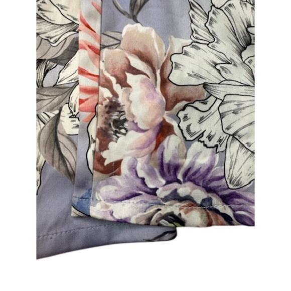 Le Rose Floral Satin Pajama Set Short Sleeve Top & Shorts Size Small - Picture 6 of 16